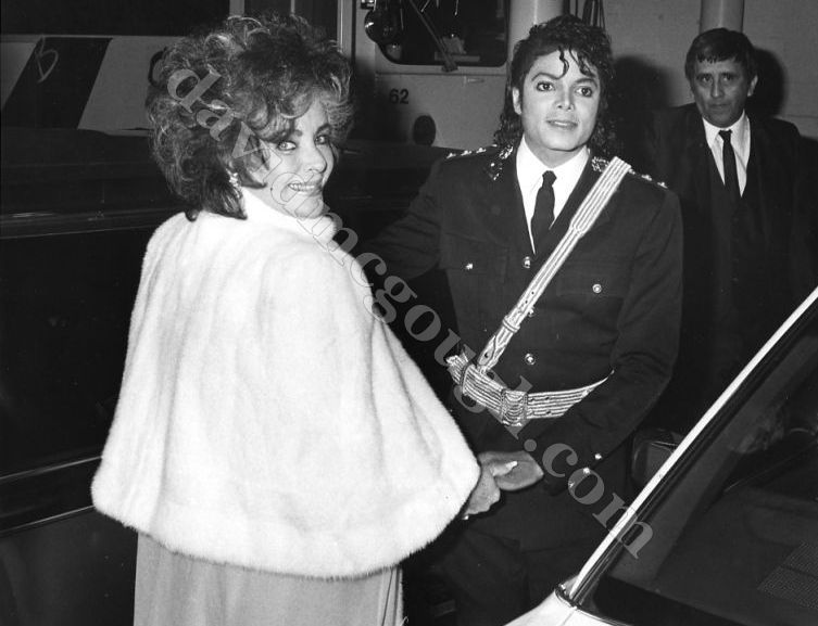 Elizabeth%20Taylor,%20Michael%20Jackson%201989%20Hollywood.jpg